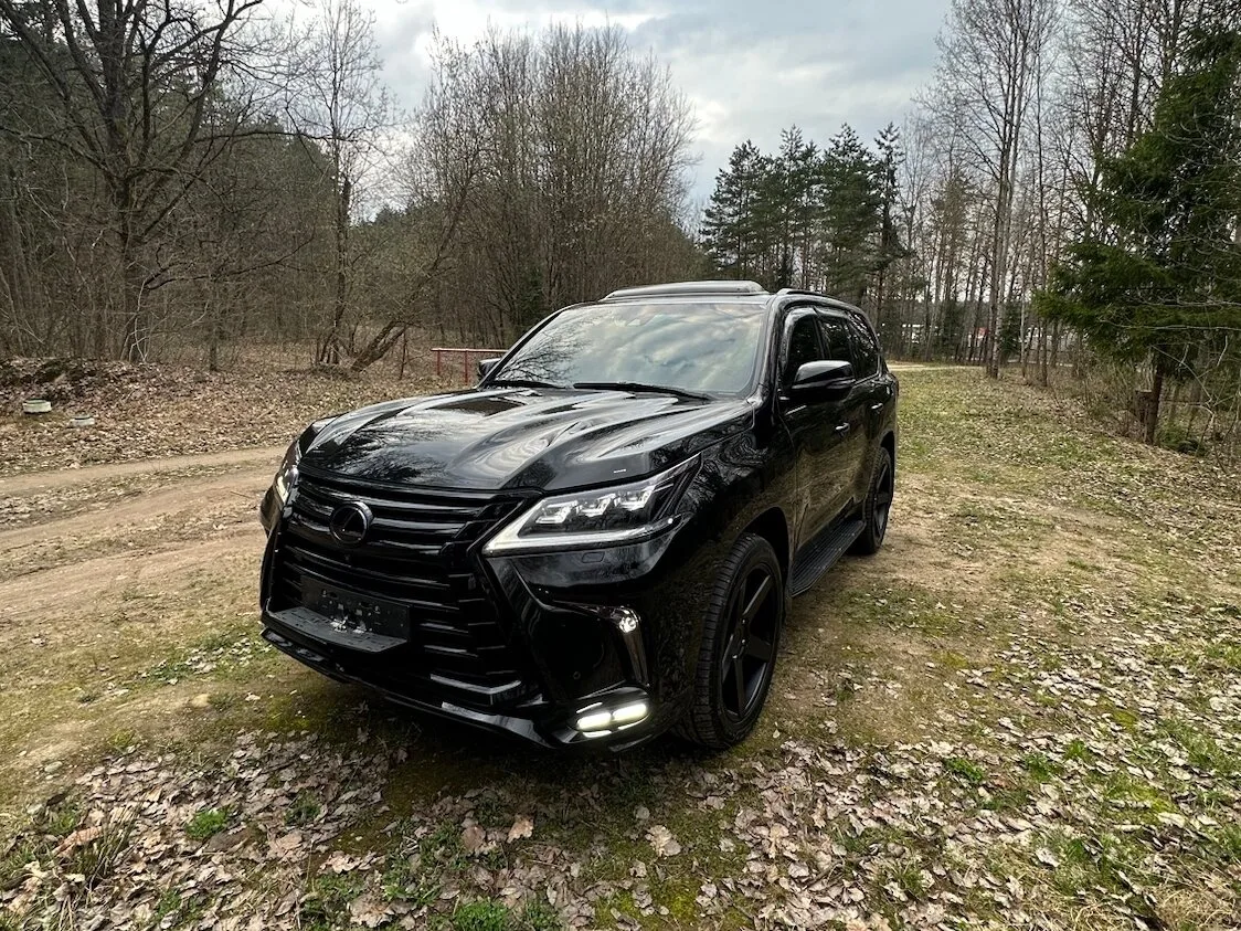 Lexus LX